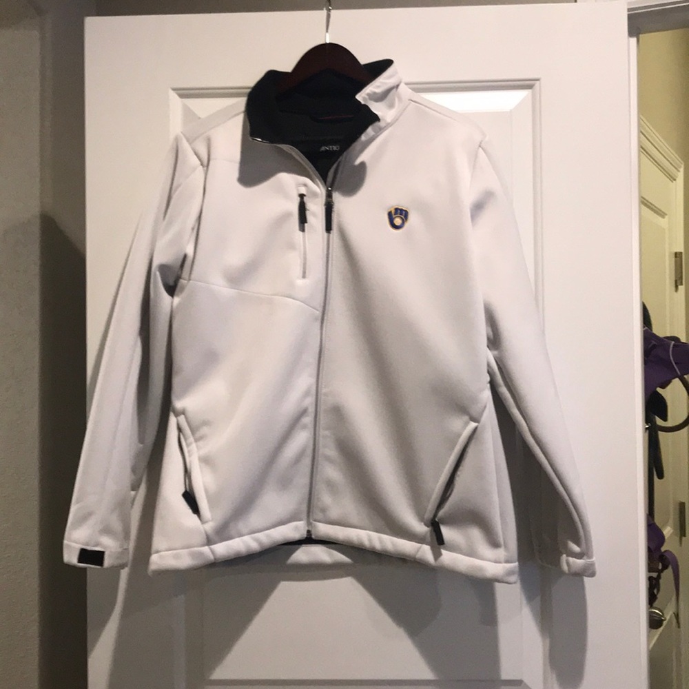 Milwaukee Brewers logo jacket